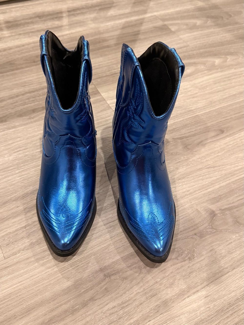 Soda Metallic Blue Western Heeled Booties